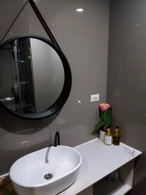 Cozy Family Nook At Makati Apartment Manila